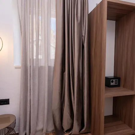 Bed & Breakfast Davue Heritage Luxury Split