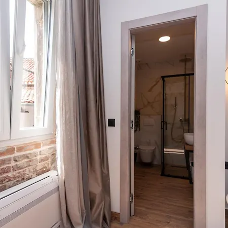 Davue Heritage Luxury B&B 스플리트